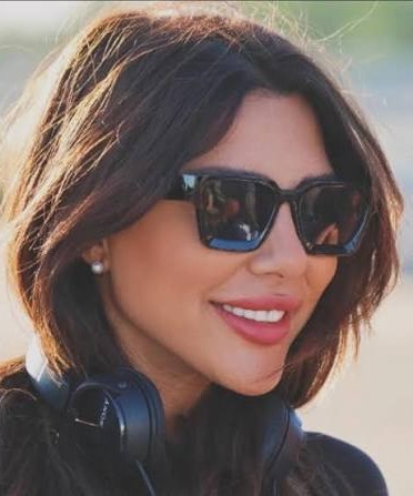 Khouloud Daher on set